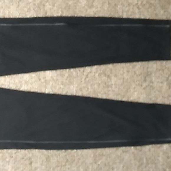 Women's Hue Ponte Black Leggings with Faux Leather Pipping - Sz M - Picture 4 of 8